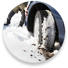 雪、ぬかるみからの脱出 スペアタイヤ交換など 現場清掃 搬送時部品飛散防止養生 4,000円～